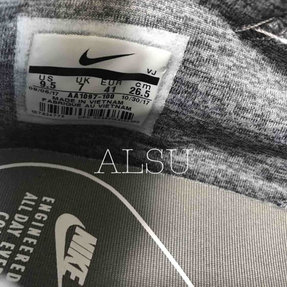 NWT Nike City Loop Summit White W AUTHENTIC - Picture 8 of 8